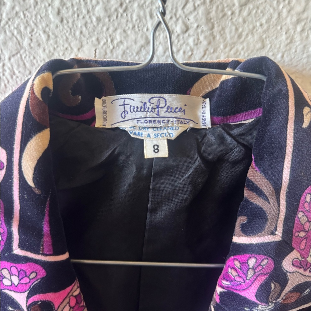 Vintage Emilio Pucci Black and Pink velvet jacket - Picture 3 of 8